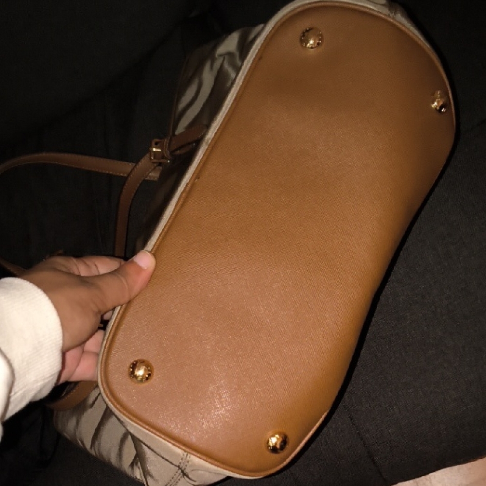 Michael Kors | Tan and Cream Tote Bag - Picture 7 of 7